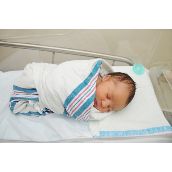 Soft & Gentle 100% Cotton Baby Blankets for Hospitals - Image 3